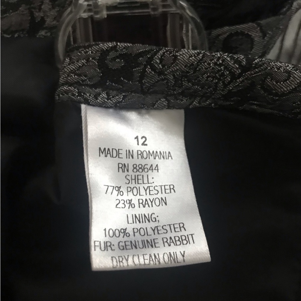 John Meyer Collection Women’s Suit with Skirt - Picture 10 of 12
